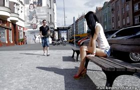 Filthy floozy wants her juice putz pounded hard