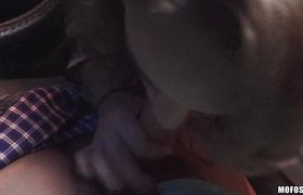 Dirty bimbo Kimmy Granger shows off her dirty side