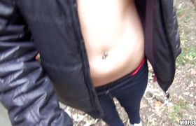 Wicked Rosalinda sucks her mate's boner