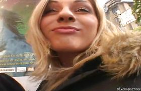 Swingeing girlfriend Roxy Rocket getting spoon fucked so deep