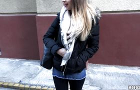 Gorgeous girlfriend Stella Cox has a man her big butt